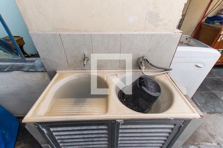 Casa à venda com 130m², 3 quartos e 1 vagaÁrea de Serviço