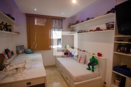 Apartamento à venda com 150m², 3 quartos e 2 vagasQuarto 2