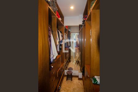 Apartamento à venda com 150m², 3 quartos e 2 vagasCloset do Quarto 1