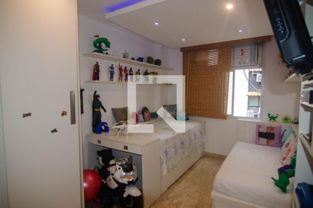 Apartamento à venda com 150m², 3 quartos e 2 vagasQuarto 2