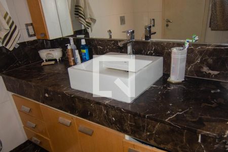 Apartamento à venda com 150m², 3 quartos e 2 vagasBanheiro do Quarto 1