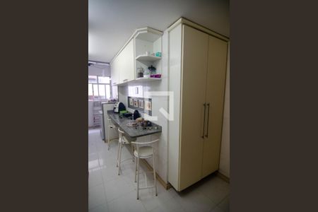 Apartamento à venda com 150m², 3 quartos e 2 vagasCozinha