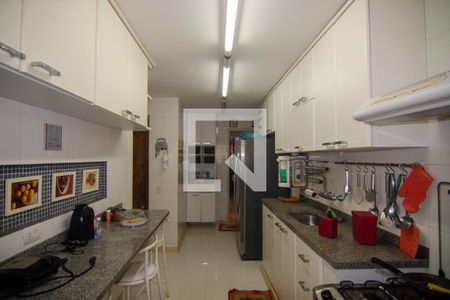 Apartamento à venda com 150m², 3 quartos e 2 vagasCozinha
