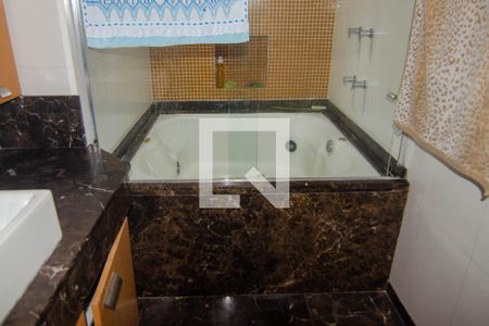 Apartamento à venda com 150m², 3 quartos e 2 vagasBanheiro do Quarto 1