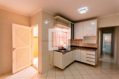 Casa para alugar com 71m², 2 quartos e 2 vagasCozinha