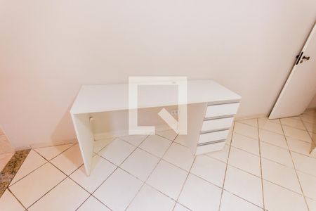 Casa para alugar com 71m², 2 quartos e 2 vagasArmário