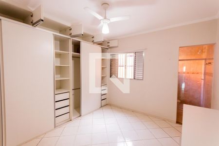 Casa para alugar com 71m², 2 quartos e 2 vagasSuíte 