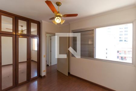 Suíte de apartamento para alugar com 3 quartos, 94m² em Centro, Campinas