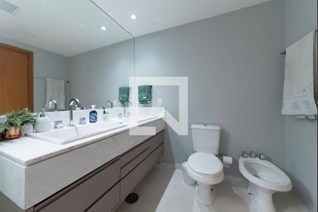 Apartamento à venda com 150m², 3 quartos e 3 vagas Apartamento à venda com 150m², 3 quartos e 3 vagasBanheiro da Suíte 3