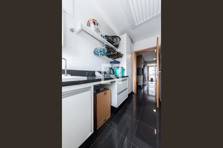 Apartamento à venda com 150m², 3 quartos e 3 vagas Apartamento à venda com 150m², 3 quartos e 3 vagasÁrea de Serviço