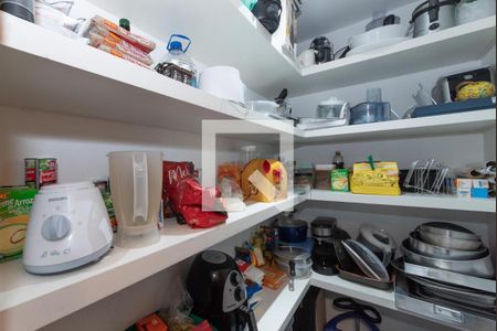 Apartamento à venda com 150m², 3 quartos e 3 vagas Apartamento à venda com 150m², 3 quartos e 3 vagasDespensa