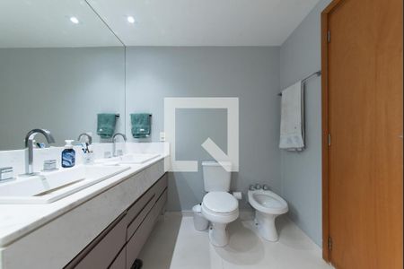 Apartamento à venda com 150m², 3 quartos e 3 vagas Apartamento à venda com 150m², 3 quartos e 3 vagasBanheiro da Suíte 3