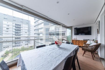 Apartamento à venda com 150m², 3 quartos e 3 vagas Apartamento à venda com 150m², 3 quartos e 3 vagasVaranda