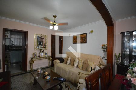 Sala de apartamento para alugar com 2 quartos, 75m² em Olaria, Rio de Janeiro