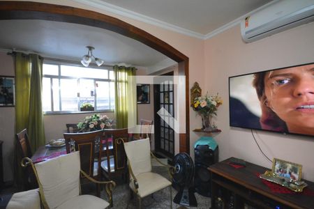 Sala de apartamento para alugar com 2 quartos, 75m² em Olaria, Rio de Janeiro