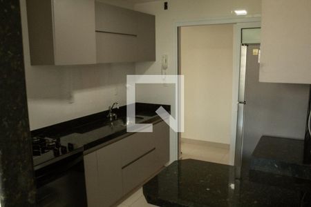 Cozinha de apartamento para alugar com 3 quartos, 89m² em Tabajaras, Uberlândia
