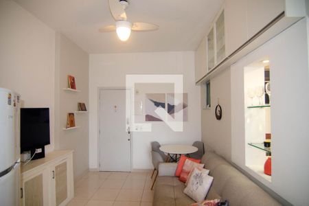 Sala de apartamento para alugar com 1 quarto, 40m² em Copacabana, Rio de Janeiro