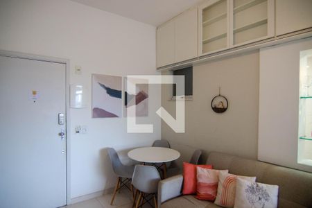 Sala de apartamento para alugar com 1 quarto, 40m² em Copacabana, Rio de Janeiro
