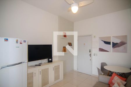 Sala de apartamento para alugar com 1 quarto, 40m² em Copacabana, Rio de Janeiro