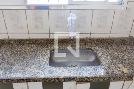 Cozinha de casa para alugar com 1 quarto, 23m² em Taboão, São Bernardo do Campo