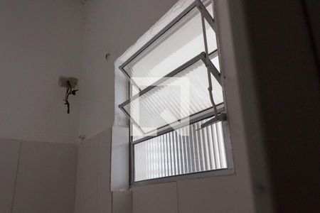 Banheiro de casa para alugar com 1 quarto, 23m² em Taboão, São Bernardo do Campo