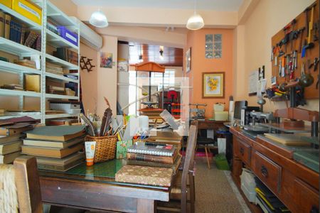 Casa à venda com 200m², 3 quartos e 2 vagasSala 