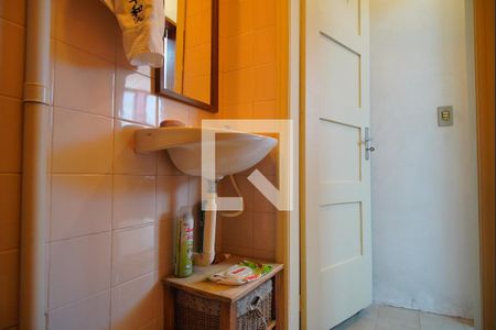 Casa à venda com 200m², 3 quartos e 2 vagasBanheiro 