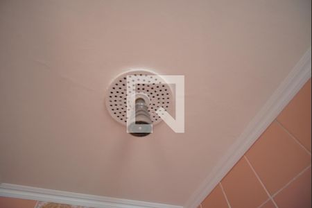 Casa à venda com 200m², 3 quartos e 2 vagasBanheiro suíte 