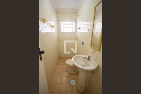 Casa para alugar com 42m², 1 quarto e sem vaga Casa para alugar com 42m², 1 quarto e sem vagaBanheiro