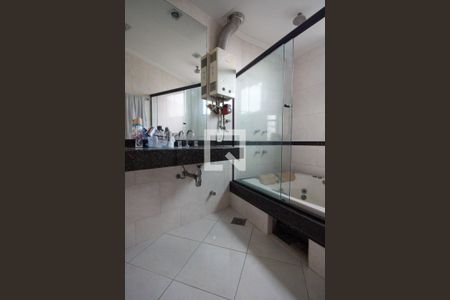 Apartamento à venda com 145m², 3 quartos e 2 vagasBanheiro da Suíte