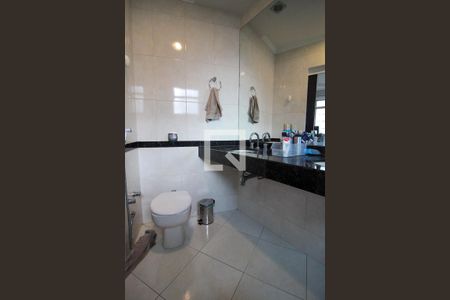 Apartamento à venda com 145m², 3 quartos e 2 vagasBanheiro da Suíte