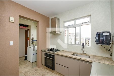 Apartamento à venda com 120m², 3 quartos e 2 vagasCozinha