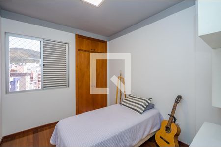 Apartamento à venda com 120m², 3 quartos e 2 vagasQuarto 2