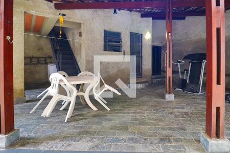 Casa à venda com 600m², 4 quartos e 5 vagasVarada