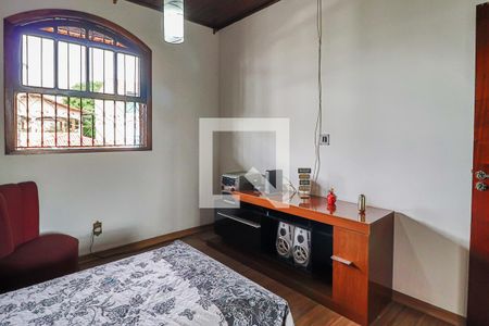 Casa à venda com 600m², 4 quartos e 5 vagasQuarto 3