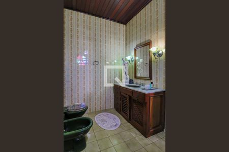 Casa à venda com 600m², 4 quartos e 5 vagasBanheiro do Quarto 4 Suíte