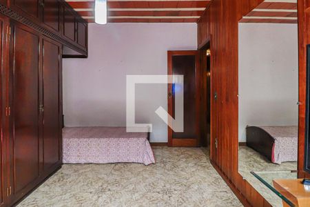 Quarto 1 de casa à venda com 4 quartos, 600m² em Santa Cruz, Belo Horizonte