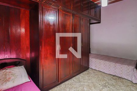 Quarto 1 de casa à venda com 4 quartos, 600m² em Santa Cruz, Belo Horizonte