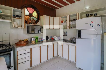 Casa à venda com 600m², 4 quartos e 5 vagasCozinha