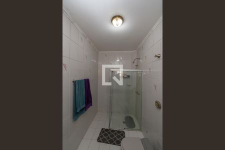 Casa à venda com 419m², 4 quartos e 4 vagasBanheiro da Suíte 2