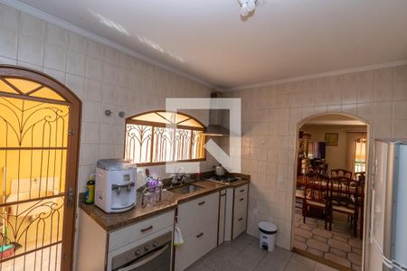 Casa à venda com 419m², 4 quartos e 4 vagasCozinha