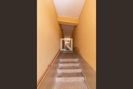 Casa à venda com 419m², 4 quartos e 4 vagasEscada Externa