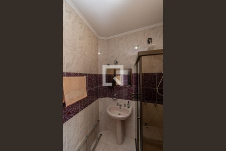 Casa à venda com 419m², 4 quartos e 4 vagasBanheiro Corredor