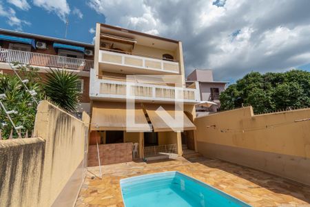 Casa à venda com 419m², 4 quartos e 4 vagasPiscina