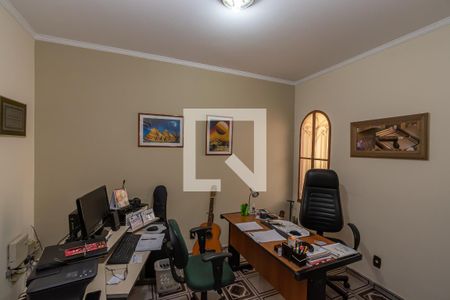 Casa à venda com 419m², 4 quartos e 4 vagasEscritório