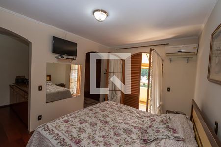 Casa à venda com 419m², 4 quartos e 4 vagasSuite 1