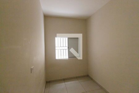 Quarto 1 de casa para alugar com 2 quartos, 80m² em Vila Pouso Alegre, Barueri