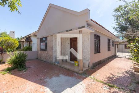 Casa para alugar com 75m², 2 quartos e 1 vaga Casa para alugar com 75m², 2 quartos e 1 vagaFachada