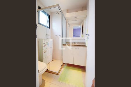 Apartamento à venda com 117m², 3 quartos e 3 vagasBanheiro da Suíte 2