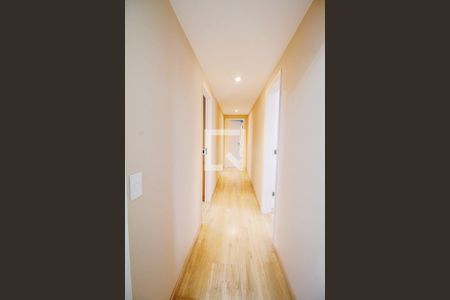 Apartamento à venda com 117m², 3 quartos e 3 vagasCorredor 